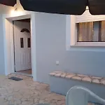 Δ5-Τα Διαμερίσματα Του Δασκάλου