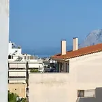 Elina'S Spacious Apartment In Patras With Private Parking