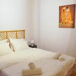 Gaya - The Yellow Apartment