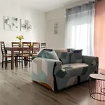 Nikolas Apartment