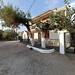 Konstantinos Apartment