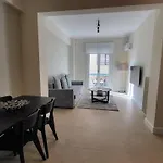Urban Elegance Retreat In Palaio Faliro