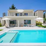 Filoxenia Luxury Apartments