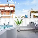 Charming And Bright Central Flat