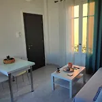 Caesar Premium Apartment In Ermoupoli