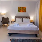 Lion'S Cave Suite No 1.