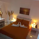 Levante Studios Αndros