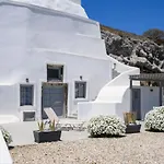Calderini Cave Villa
