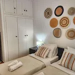 Ilyssos - Boho Stylish Apt- Hilton Area Athens