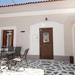 Village House Volada