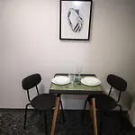 Theodora'S Cozy Guest House