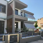 Ἕαr Exceptional Residence