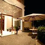 The Kefalari Suites