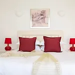 Adamant Suites (Adults Only)