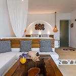Niki Savvas Suites And Studios