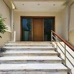 Luxe Apartment In Central Glyfada