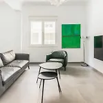 3 Bedroom New Modern Flat In The Heart Of Athens