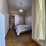 Athens Center Apartment: Steps To Acropolis, Parthenon, And Ancient Agora