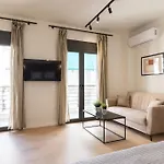 Academy Elegant Apartment #302
