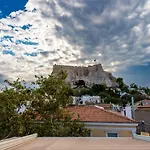 Aphrodite Urban Retreat In Athens Historic Heart