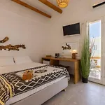 Parosquare Central Suites