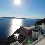 Thira Sun Suites