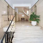 2 Bedroom Apartment Close To Acropolis