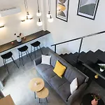 Academy Elegant Penthouse Loft / Stunning Terrace