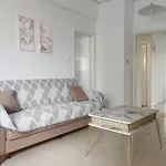 2-Bedroom Atelier Apartment Near The Center