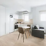 Modern Ground Floor Getaway