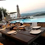 Thearesort Exclusive