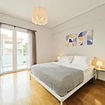 Etolou E3 - By Verde Apartments