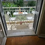 Athena Elegant Apartment