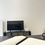 Ly Deluxe Apartment Athens