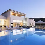 Ammos Suites