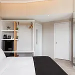 Kreoli Suites Glyfada