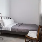 Aura Spacious 2 Bedroom Apartment