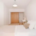 Phaedrus Living: Cozy Flat Koukaki