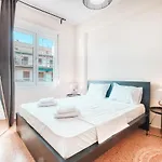 Koukaki Apartment