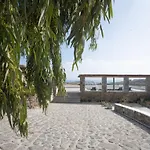 Mykonos Stylish Ivory 1 Bd Apt With Shared Pool
