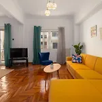Spacious 2Bd Apartment Next To Athens Archeological Museum
