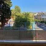 Renovated Modern 3Bdr Flat W/Balcony