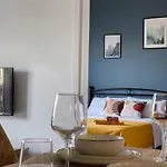 1-Bedroom Nova Apartment