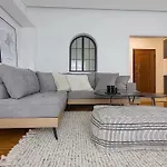 A Unique Apartment In The Historical Center-3Bds