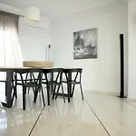 Libra - Luxurious Sea View Apartment