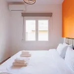 Colourful Cosy Apartment At Panormou Metro Station