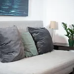 Urban Apartment In The Heart Of Athens