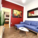 Gazi Apartment With Breakfast