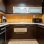 Nagias Cozy Garden Home
