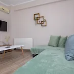 Deluxe Central 2 Bdr Apartment